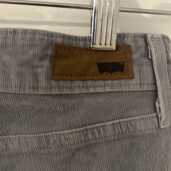 Vintage corduroy Levi’s high-rise - Picture 5 of 6